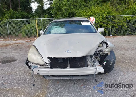 2002 Lexus Es 300 z USA, uszkodzony, nr VIN JTHBF30GX20016732